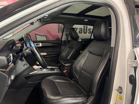 Used 2021 Ford Explorer Limited w/ Equipment Group 301A image 18