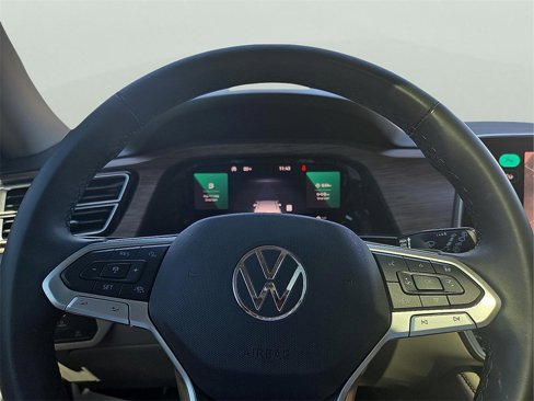 Used 2025 Volkswagen Atlas SEL Premium R-Line image 19
