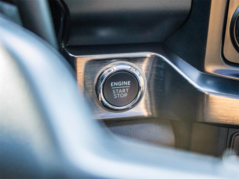 New 2026 Ford F250 Lariat w/ Black Appearance Package image 33