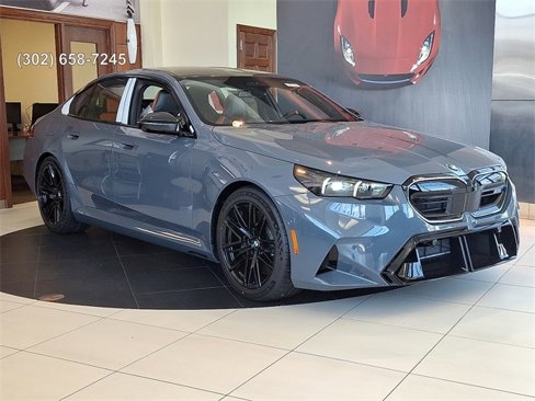 New 2026 BMW M5 w/ Carbon Package image 2