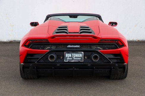 Used 2024 Lamborghini Huracan EVO image 16