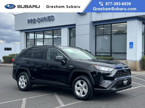 Used 2020 Toyota RAV4 LE w/ Carpet Mat Package image 1