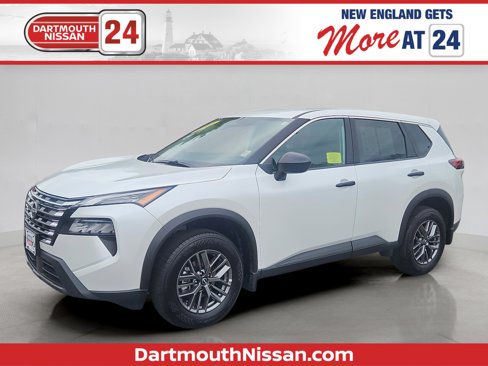 Used 2025 Nissan Rogue S image 1