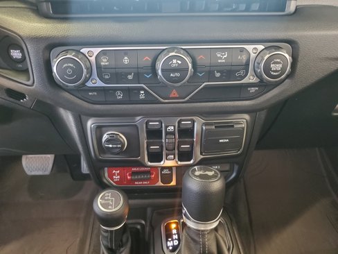 New 2025 Jeep Wrangler Willys image 18