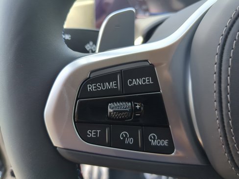 New 2026 BMW X7 M60i image 24