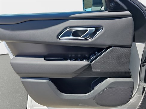 New 2026 Land Rover Range Rover Velar Dynamic SE image 27