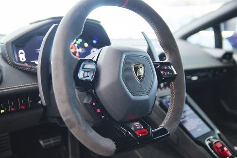 Used 2024 Lamborghini Huracan Sterrato image 17