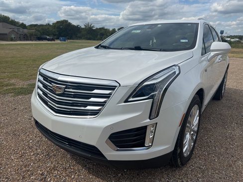 Used 2017 Cadillac XT5 Premium Luxury w/ LPO, Wheel Lock Package image 3