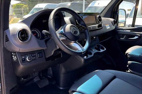 New 2025 Mercedes-Benz Sprinter 2500 image 8