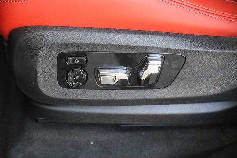 New 2026 BMW X5 M Competition w/ Executive Package image 18