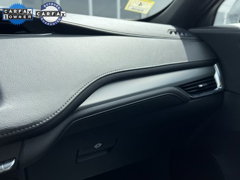 Used 2023 Cadillac XT4 Premium Luxury w/ Cold Weather Package image 18