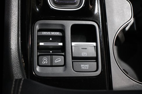 Used 2025 Honda Pilot EX-L image 19