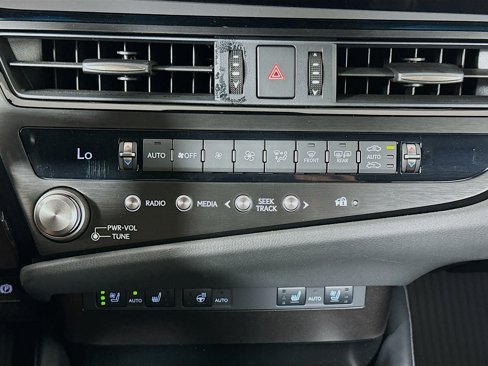 Used 2025 Lexus ES 300h w/ Premium Package image 24