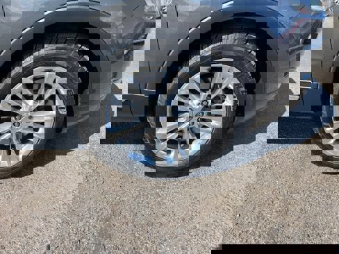 Used 2018 Ford Explorer XLT w/ Equipment Group 202A image 49