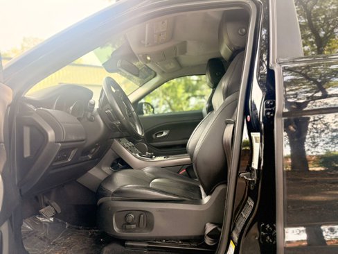 Used 2018 Land Rover Range Rover Evoque SE image 10