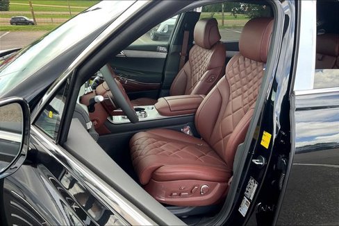New 2025 Genesis GV80 3.5T Prestige image 9