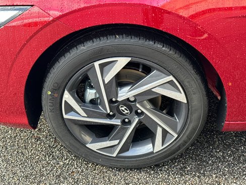 Certified 2025 Hyundai Elantra SEL image 11