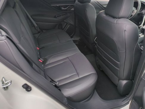 New 2025 Subaru Outback Limited image 38