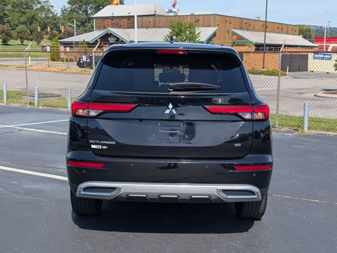 Used 2022 Mitsubishi Outlander SE image 8