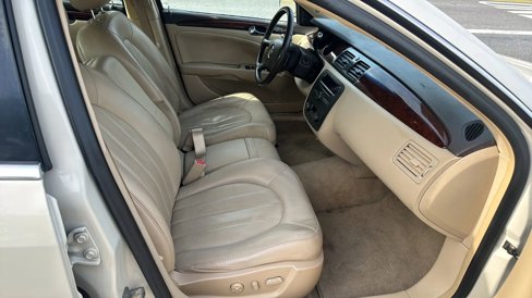 Used 2011 Buick Lucerne CXL w/ Driver Confidence Package image 13