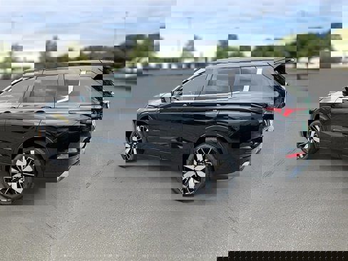 New 2025 Mitsubishi Outlander SE image 5