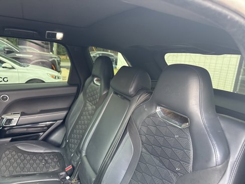 Used 2018 Land Rover Range Rover Sport SVR image 9