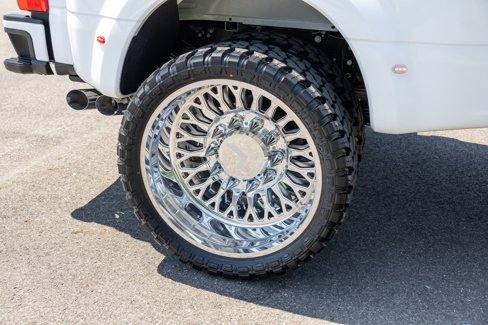 Used 2025 Ford F450 Platinum w/ Platinum Plus Package image 27