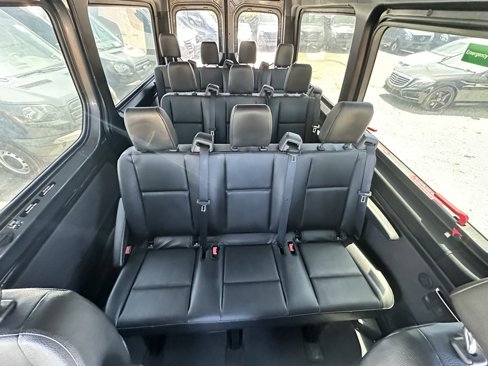 Used 2022 Mercedes-Benz Sprinter 2500 image 17