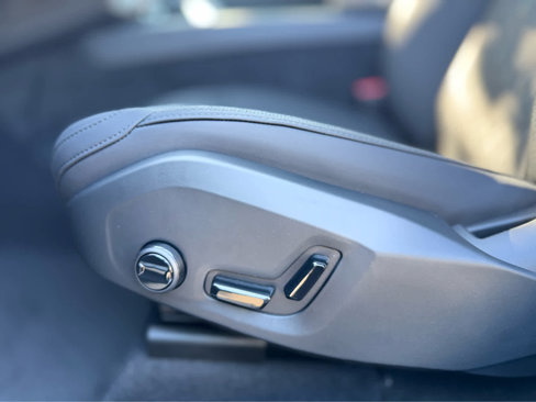 New 2026 Volvo XC60 B5 Plus w/ Protection Package Premier image 22