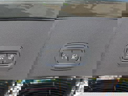 New 2026 Volvo XC40 B5 Ultra w/ Protection Package Premier image 8