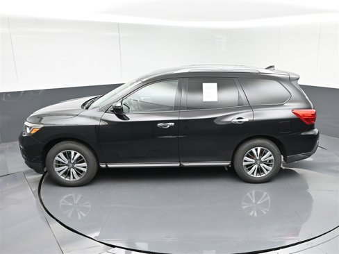 Used 2020 Nissan Pathfinder SV image 27
