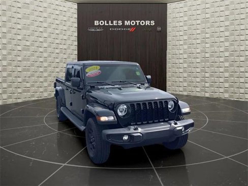 Certified 2021 Jeep Gladiator Sport image 1