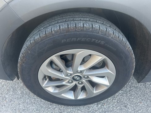Used 2017 Hyundai Tucson SE image 23