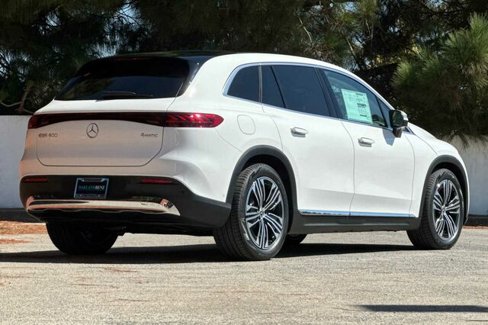 New 2026 Mercedes-Benz EQS 400 4MATIC SUV image 4