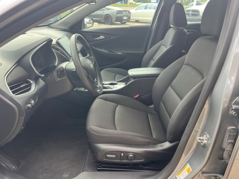 Used 2024 Chevrolet Malibu LT image 14