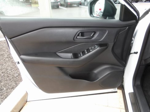 Certified 2024 Nissan Rogue S image 19