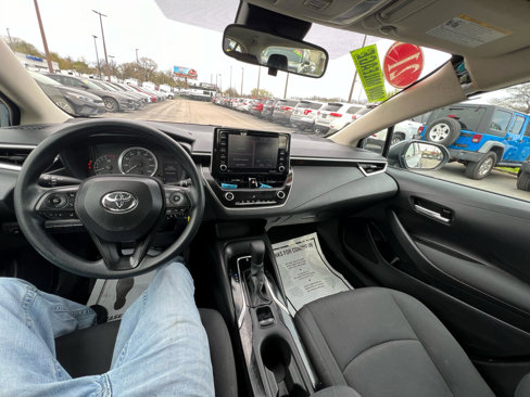 Used 2021 Toyota Corolla LE image 20