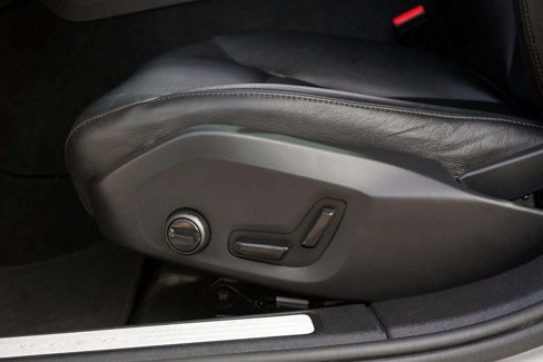 Used 2024 Volvo S60 B5 Core image 16
