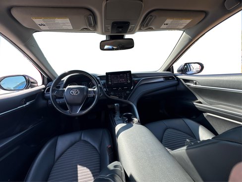 Used 2024 Toyota Camry SE image 21