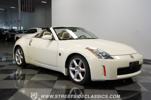 Used 2004 Nissan 350Z Touring image 16