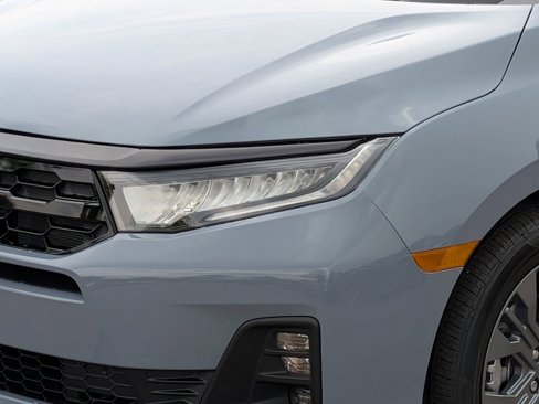 New 2026 Honda Odyssey Touring image 11