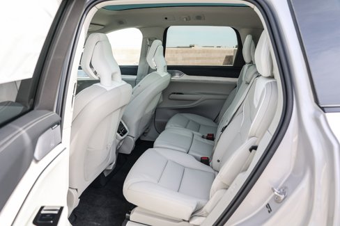 New 2025 Volvo EX90 Ultra image 19