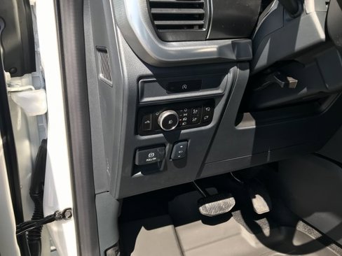 New 2025 Ford F150 Lariat w/ Equipment Group 502A High image 7