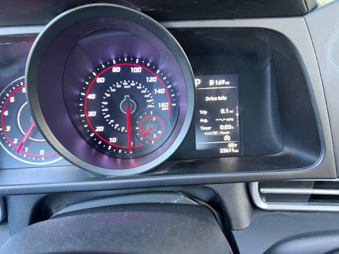 Used 2023 Hyundai Elantra SE w/ Preferred Accessory Package image 20