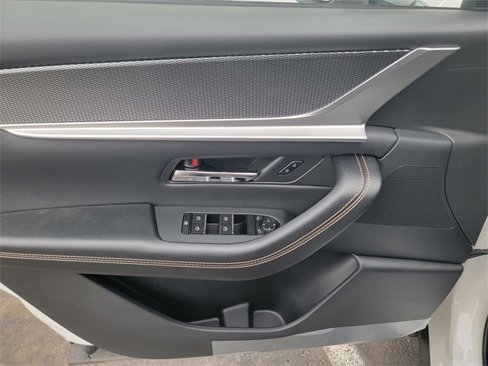 New 2025 MAZDA CX-70 Plug-In Hybrid w/ Premium Pkg image 8