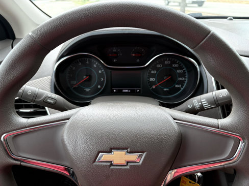 Used 2017 Chevrolet Cruze LS image 35