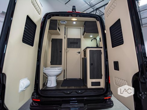 Used 2025 Mercedes-Benz Sprinter 3500 image 7