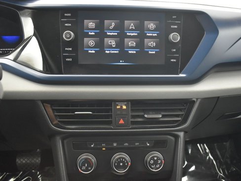 Used 2022 Volkswagen Taos SE image 12