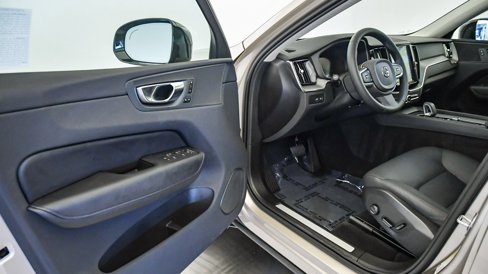 Used 2025 Volvo XC60 T8 Core w/ Protection Package Premier image 22