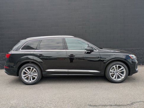 New 2025 Audi Q7 3.0T Prestige image 4